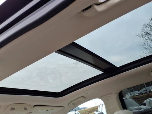 Used 2021 Cadillac XT5 Premium Luxury image 23