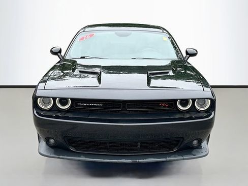 Used 2016 Dodge Challenger R/T Scat Pack w/ Leather Interior Group RWD image 4