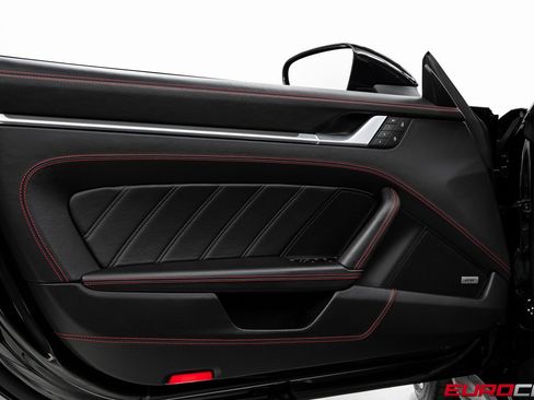 Used 2022 Porsche 911 Turbo S image 26