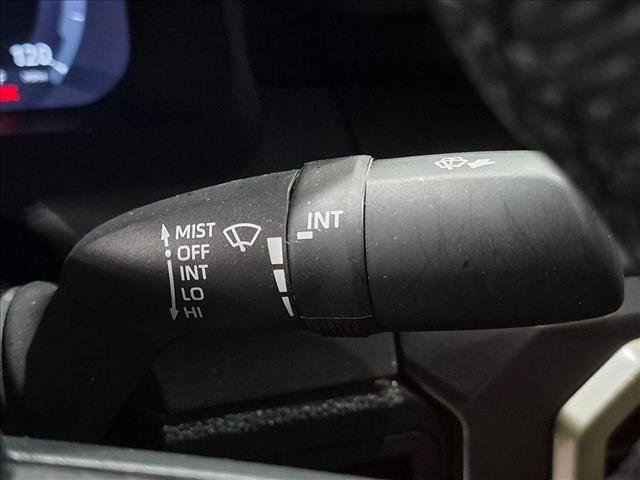 Used 2025 Toyota Tacoma TRD Off-Road AWD/4WD image 11