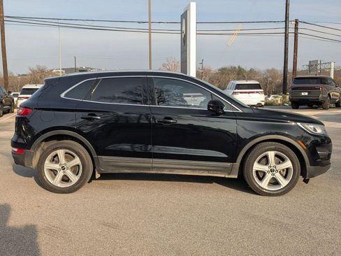 Used 2016 Lincoln MKC Premiere image 2