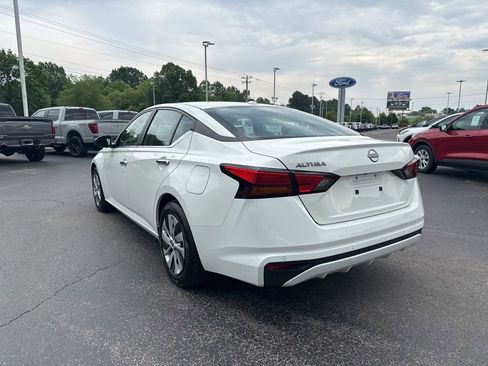 Used 2025 Nissan Altima 2.5 S FWD image 5