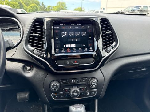 Used 2020 Jeep Cherokee Limited AWD/4WD image 12
