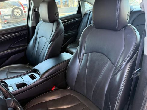 Used 2018 Buick LaCrosse Premium w/ Dynamic Drive Package AWD/4WD image 41
