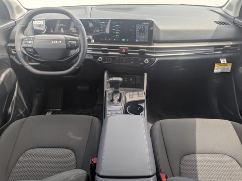New 2026 Kia Sportage LX FWD image 21