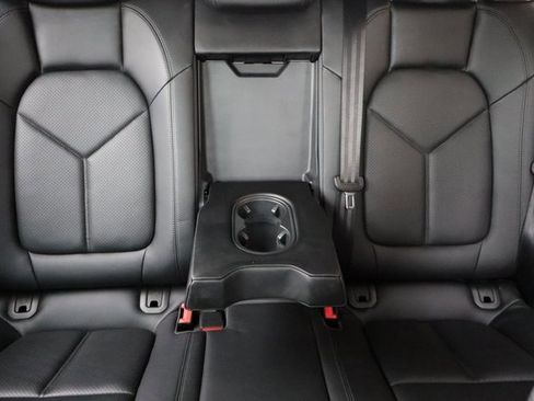 Used 2016 Porsche Macan S image 42