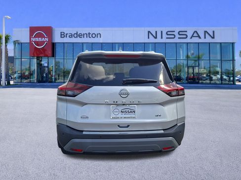 Used 2023 Nissan Rogue SV w/ SV Premium B Package FWD image 6