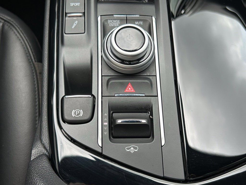 Used 2023 Maserati Levante GT AWD/4WD image 33