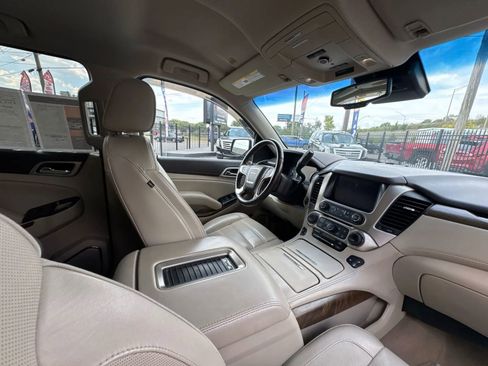 Used 2019 GMC Yukon XL Denali image 24