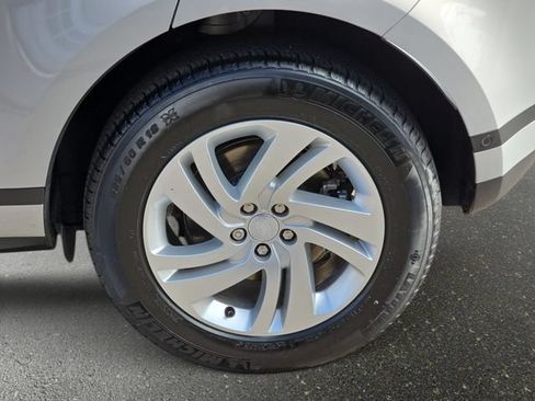 Certified 2025 Land Rover Range Rover Evoque S AWD/4WD image 35