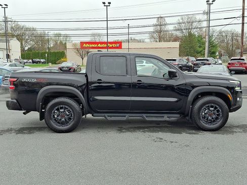 Certified 2024 Nissan Frontier PRO-4X w/ Pro Premium Package AWD/4WD image 10