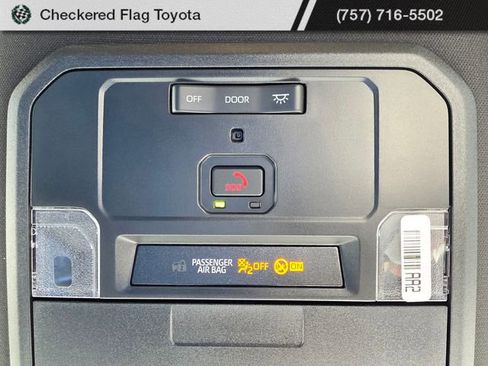 Used 2025 Toyota Tacoma SR5 image 11