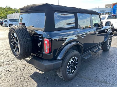Used 2024 Ford Bronco Outer Banks AWD/4WD image 5