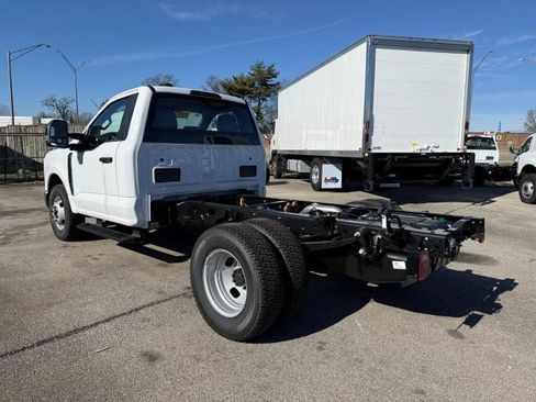 New 2026 Ford F350 XL w/ XL Chrome Package RWD image 4