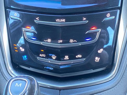 Used 2019 Cadillac CTS Luxury RWD image 23