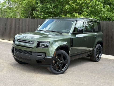 New 2026 Land Rover Defender 110 X-Dynamic SE AWD/4WD image 1
