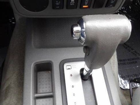 Used 2016 Nissan Frontier SV w/ SV Value Truck Package image 12