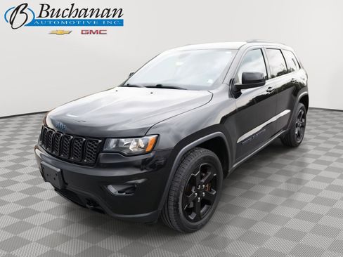 Used 2019 Jeep Grand Cherokee Laredo AWD/4WD image 1