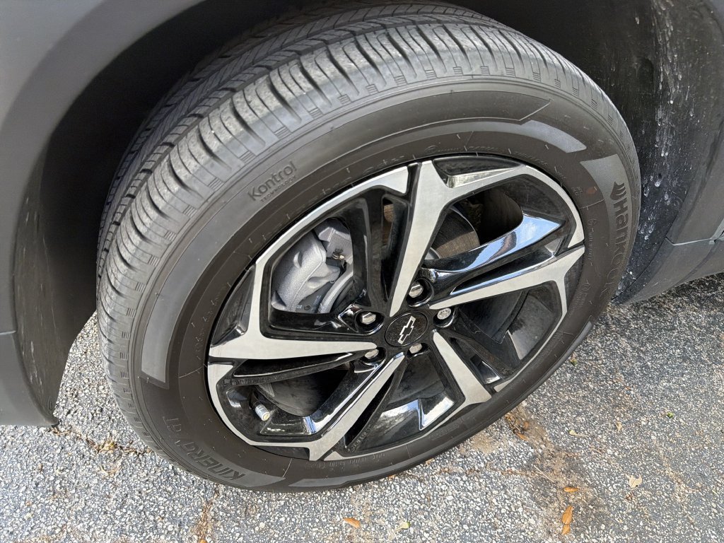 Used 2023 Chevrolet TrailBlazer RS w/ Convenience Package FWD image 10