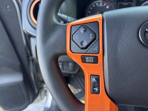 Used 2021 Toyota Tacoma SR AWD/4WD image 14