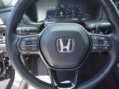 Used 2024 Honda Accord EX-L image 13