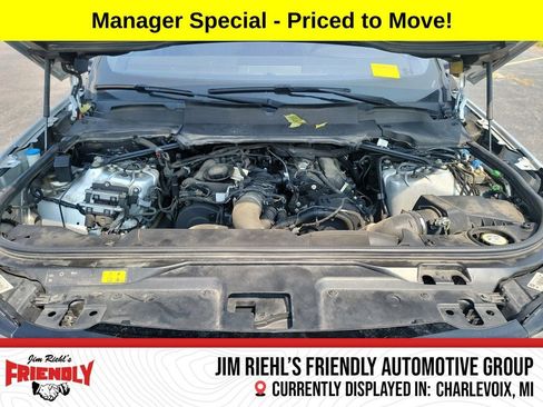 Used 2018 Land Rover Discovery SE image 22