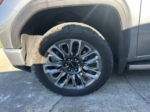 Used 2023 GMC Sierra 1500 Denali Ultimate image 7