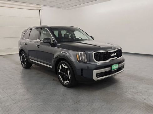 Used 2023 Kia Telluride EX image 1