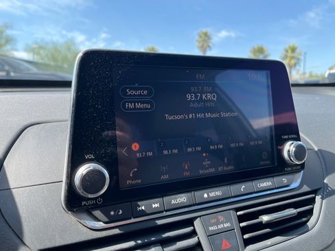 Used 2020 Nissan Altima 2.5 S FWD image 22