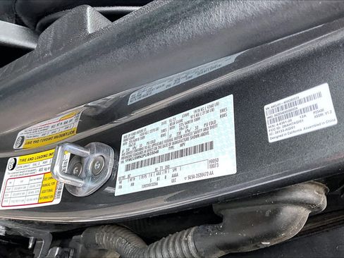 Used 2023 Ford Escape ST-Line FWD image 4