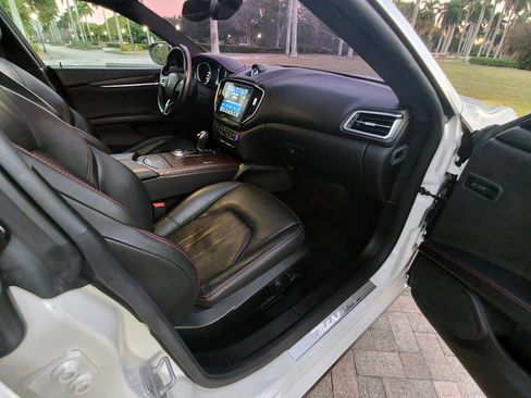 Used 2018 Maserati Ghibli S Q4 image 30