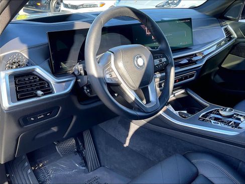 Used 2024 BMW X5 xDrive50e w/ Executive Package AWD/4WD image 14