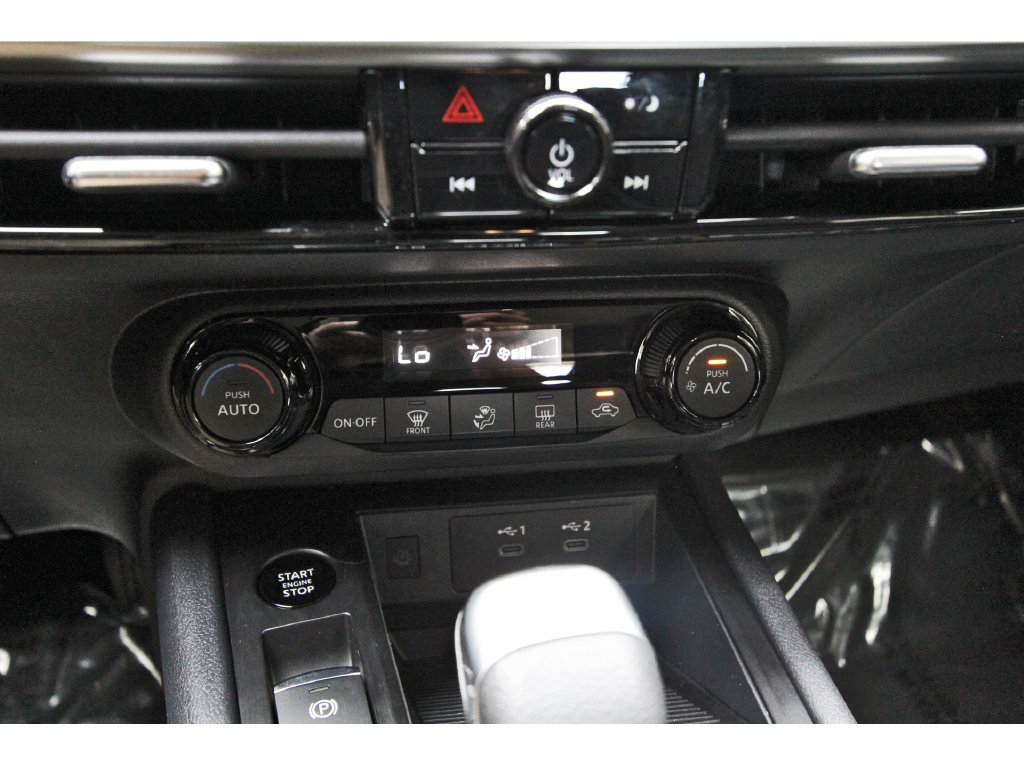 Used 2026 Nissan Kicks SV FWD image 26