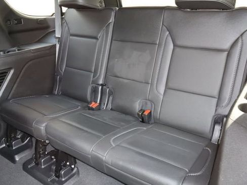 Used 2022 GMC Yukon Denali AWD/4WD image 6