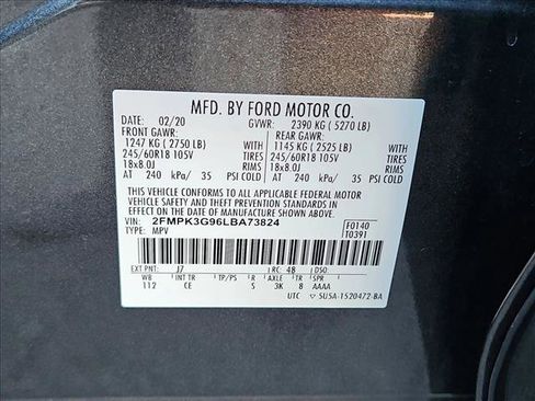 Used 2020 Ford Edge SE FWD image 24