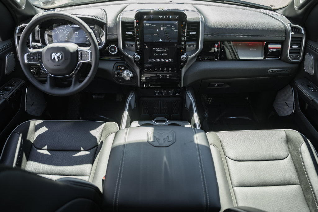 Used 2025 RAM 1500 Laramie w/ Night Edition AWD/4WD image 25
