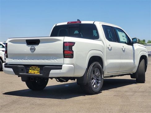 New 2026 Nissan Frontier SV w/ SV Convenience Package image 4