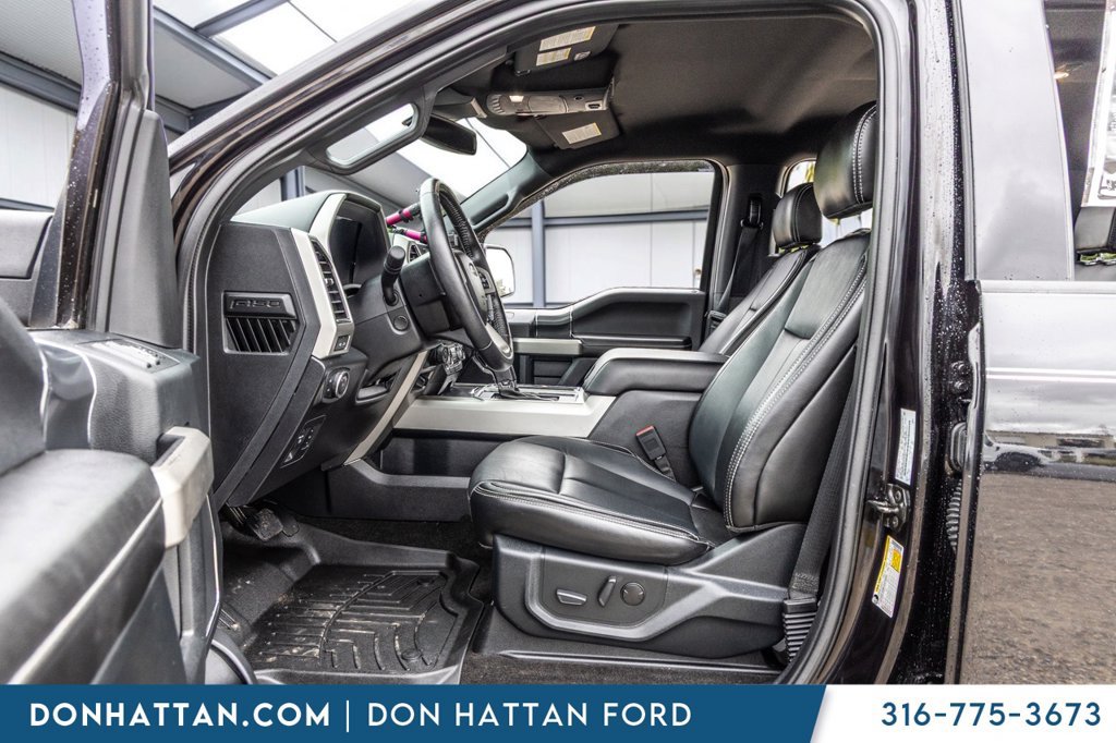 Used 2019 Ford F150 Lariat w/ Equipment Group 502A Luxury AWD/4WD image 4