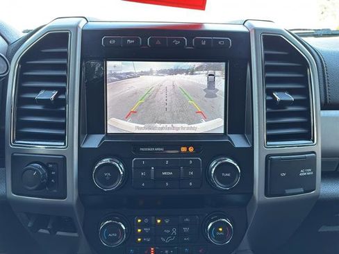 Certified 2020 Ford F350 Lariat w/ Lariat Value Package image 22