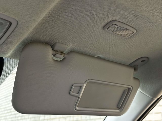 Used 2024 Hyundai Venue SEL FWD image 34