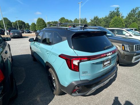 Certified 2025 Kia Seltos S AWD/4WD image 11