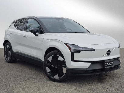New 2026 Volvo EX30 Plus w/ Protection Package Premier