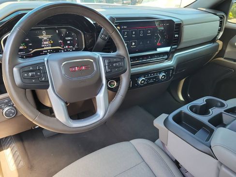 Used 2024 GMC Sierra 1500 SLE w/ Preferred Package AWD/4WD image 13
