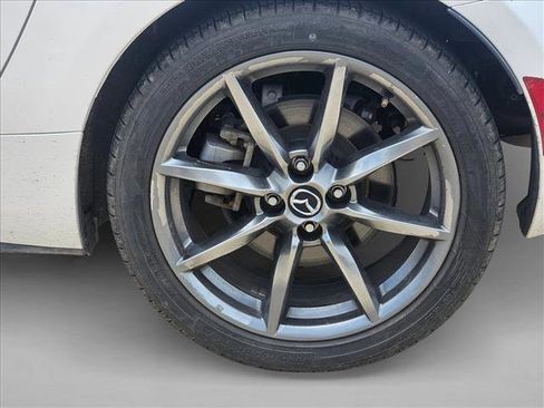 Used 2022 MAZDA MX-5 Miata Grand Touring w/ Weather Package RWD image 14
