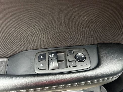 Used 2021 Dodge Challenger R/T image 7