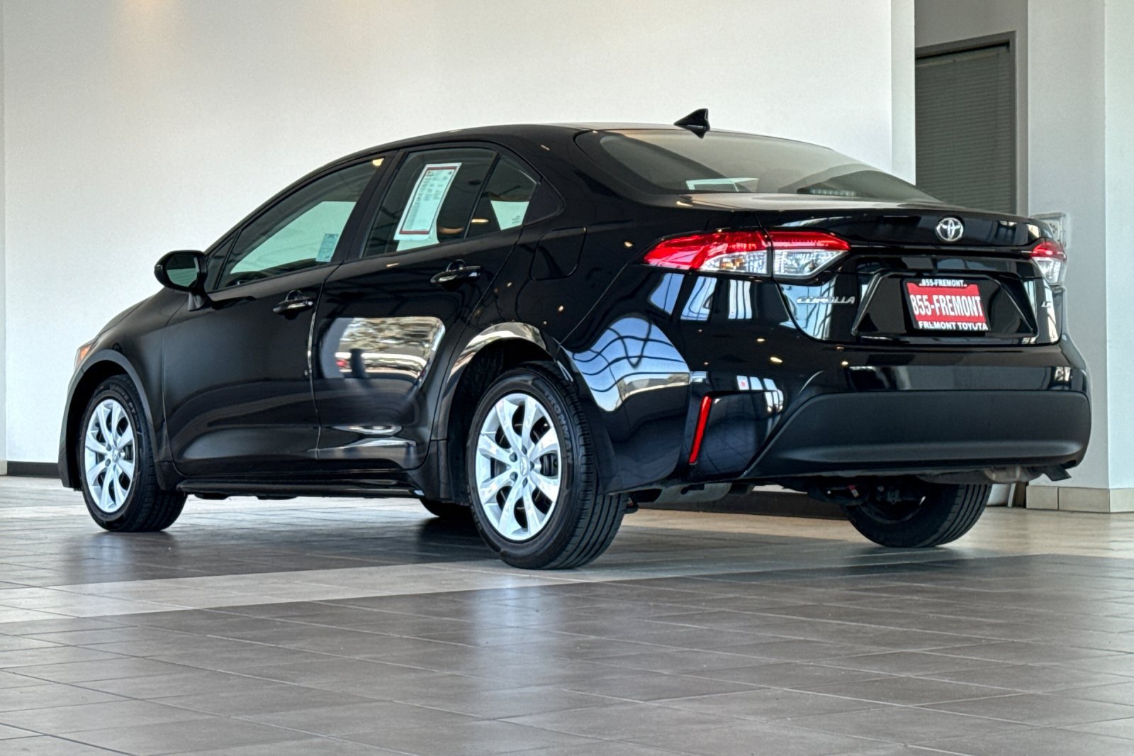 Certified 2024 Toyota Corolla LE FWD image 6