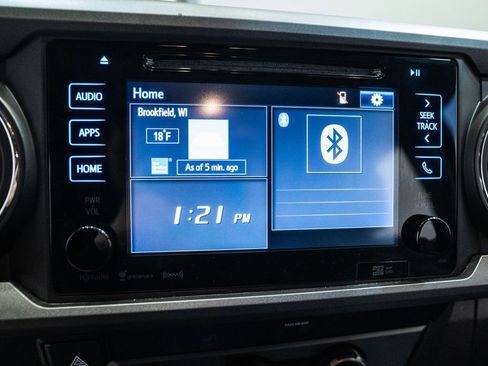 Used 2019 Toyota Tacoma TRD Sport image 20