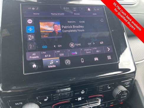 New 2025 Jeep Grand Cherokee Laredo X w/ Luxury Tech Group I image 6