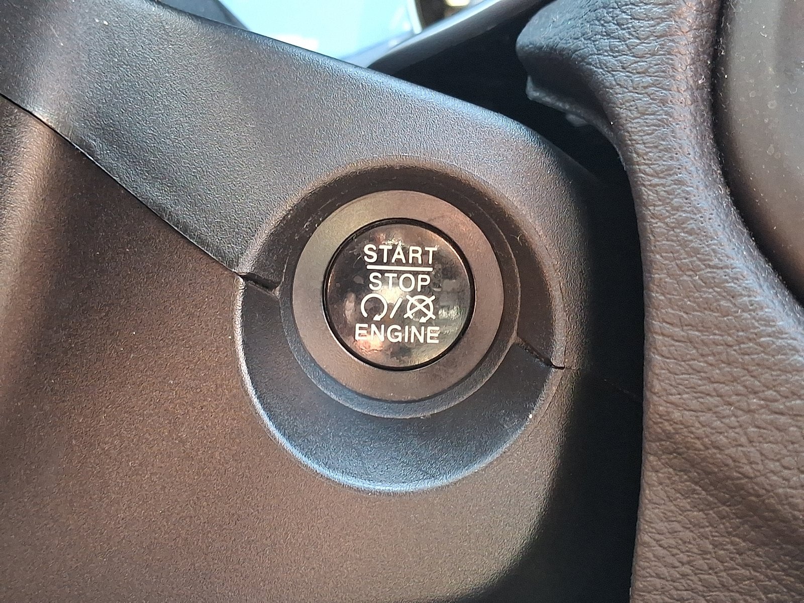 Used 2018 Jeep Compass Sport AWD/4WD image 25
