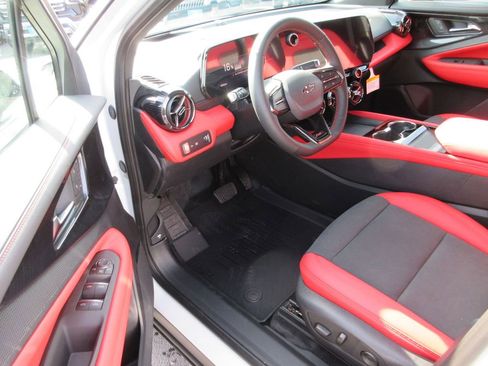 New 2026 Chevrolet Blazer EV RS image 12